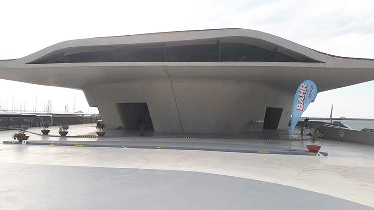 La stazione marittima di Salerno, opera di Zaha Hadid