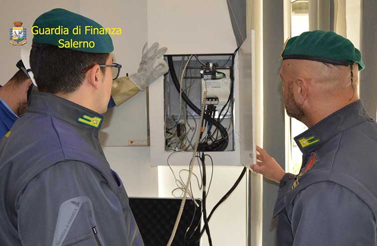 militari della Guardia di Finanza