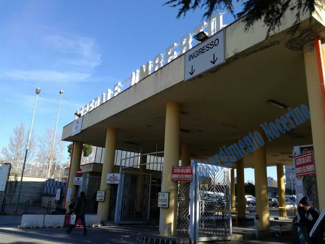 l'ospedale Umberto I a Nocera Inferiore