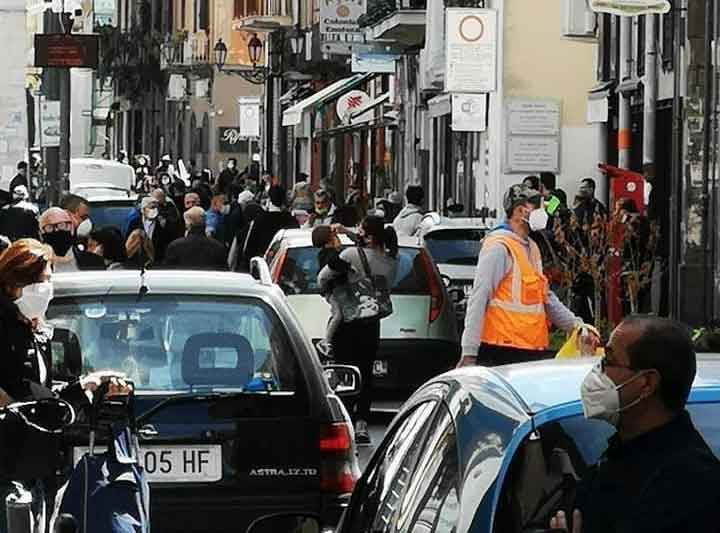 Un'immagine del corso Vittorio Emanuele stamattina