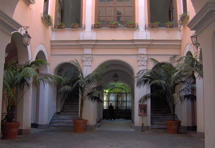 palazzo mezzzacapo a maiori