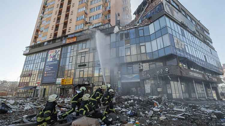 edificio bombardato kyev