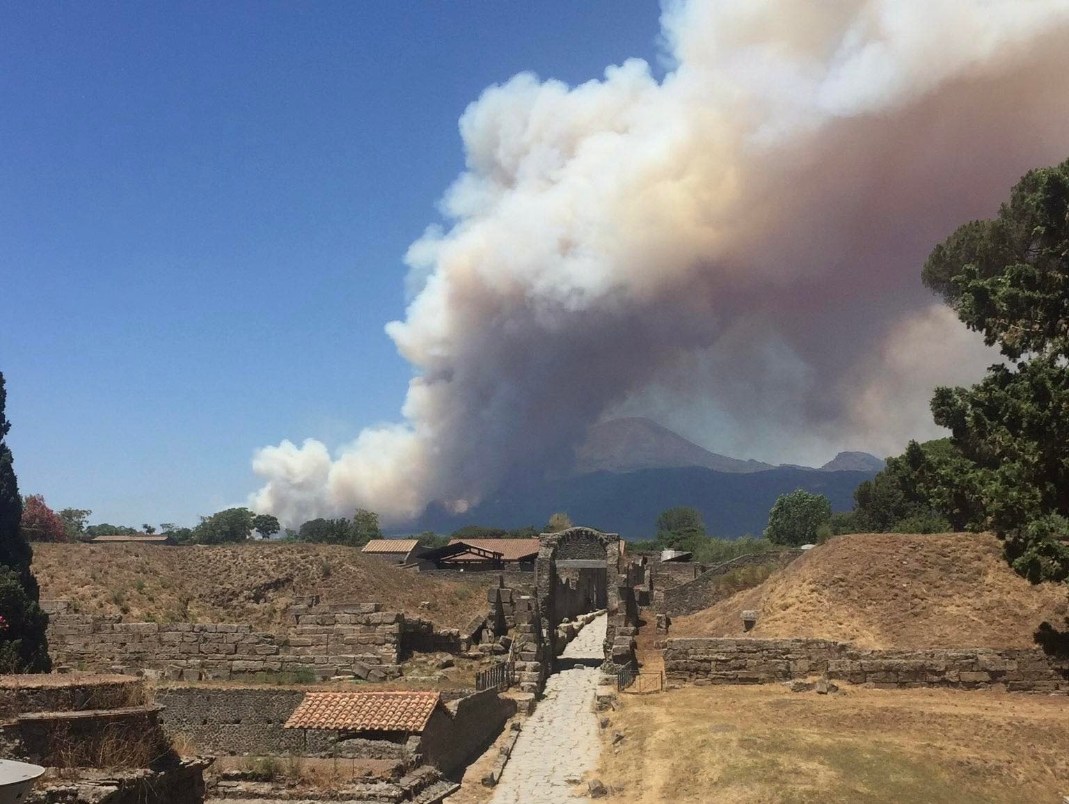 incendio vesuvio4