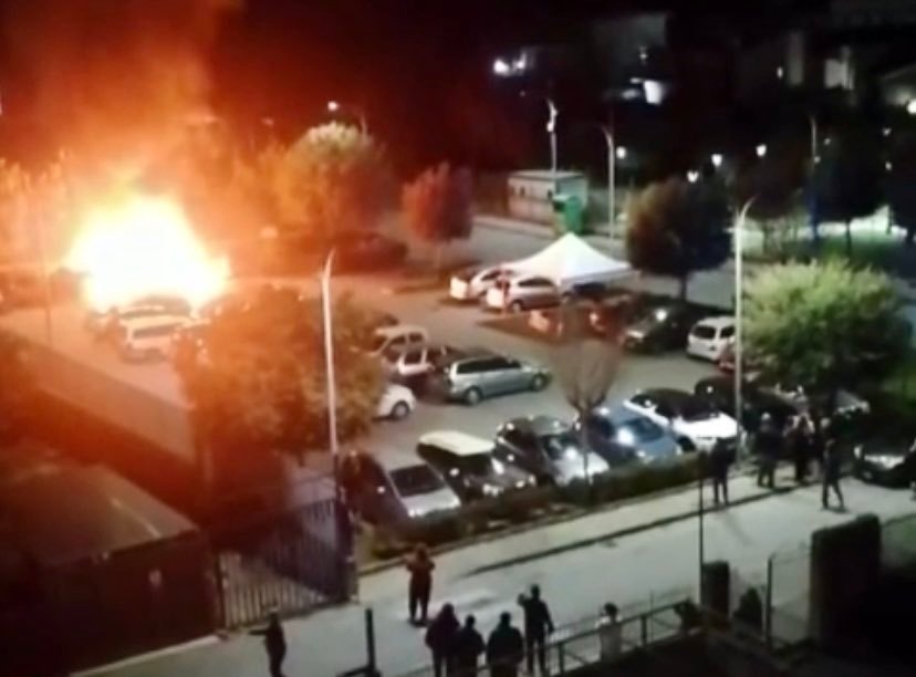 incendio auto nocera superiore2