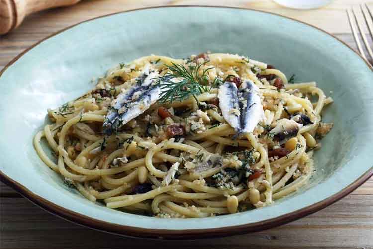 Pasta con le sarde, un caratteristico piatto siciliano